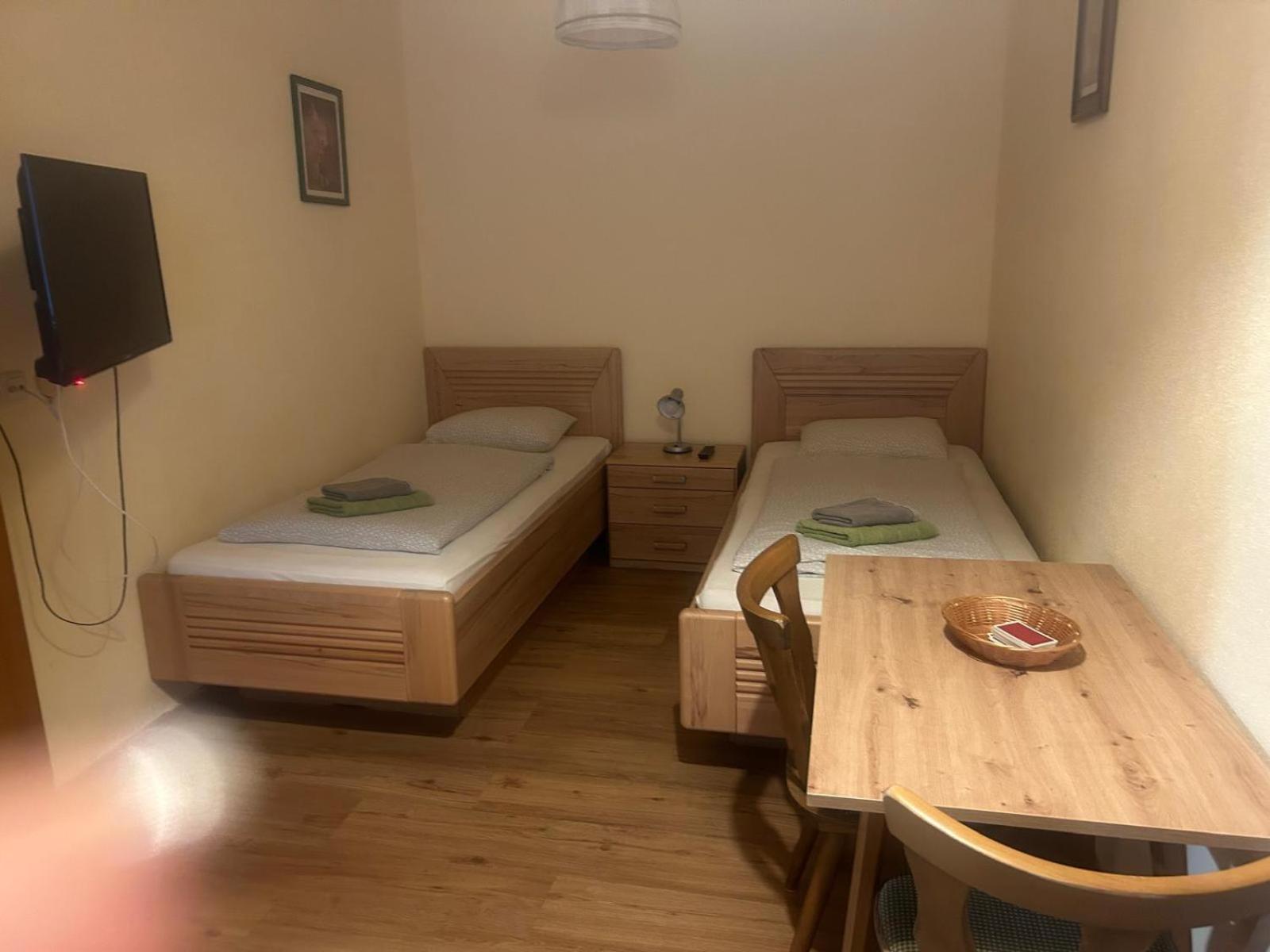 Gasthof Mit Seeterasse & Appartements Zur Landeroith 바이레크 외부 사진