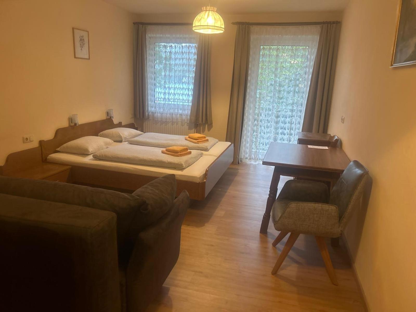 Gasthof Mit Seeterasse & Appartements Zur Landeroith 바이레크 외부 사진