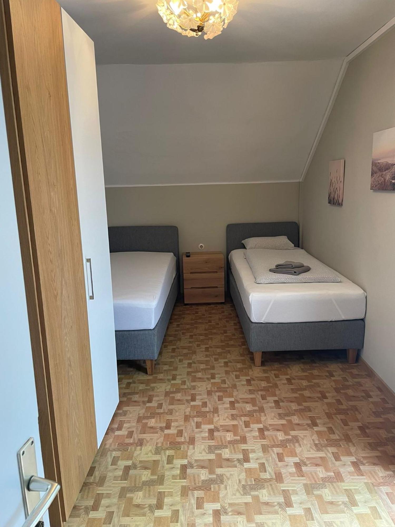 Gasthof Mit Seeterasse & Appartements Zur Landeroith 바이레크 외부 사진